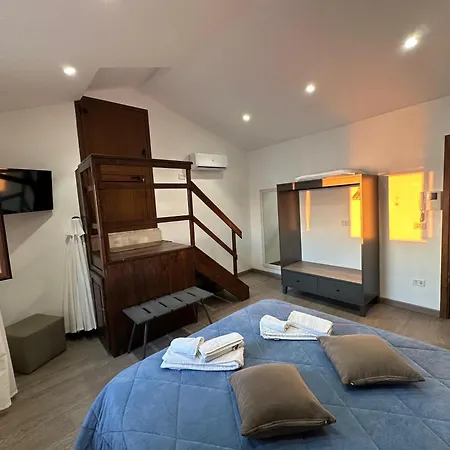 Maniace Apartment Syracuse