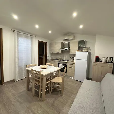 Maniace Apartment