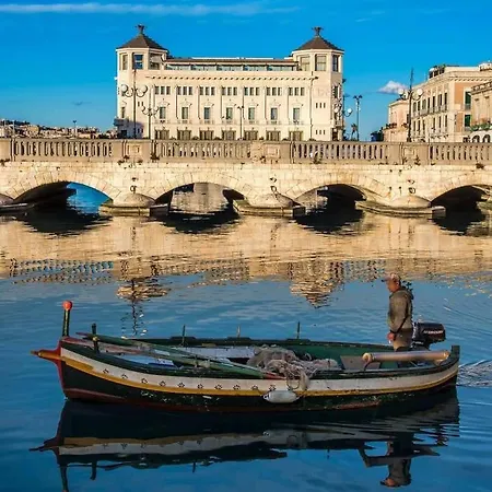 Maniace * סירקוזה